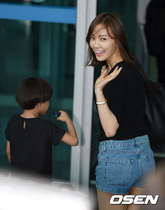 Ngắm cậu con trai kháu khỉnh của Kwon Sang Woo - 8