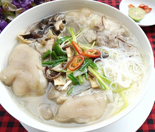 Bún móng giò với măng khô cho bữa sáng cuối tuần - 9