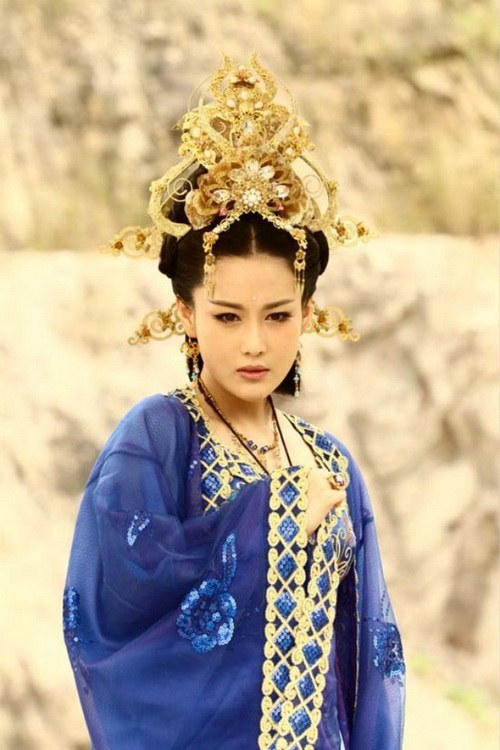 Trương Hinh Dư bị quot;ném đáquot; khi đóng vai Đát Kỷ - 12