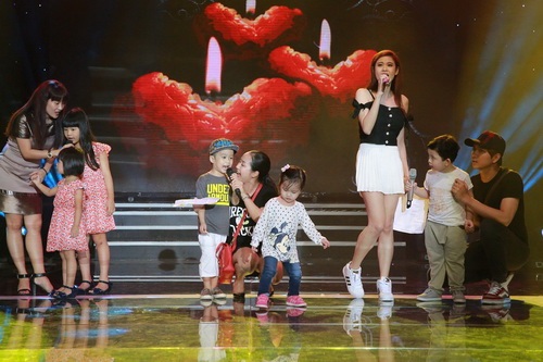 Đông đảo quot;con nítquot; hát trong show Phương Thảo - Ngọc Lễ - 3