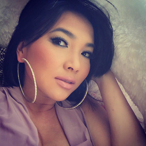 Mẹ Việt ở Mỹ đi chợ, nấu cơm ngay sau sinh 2 ngày - 1