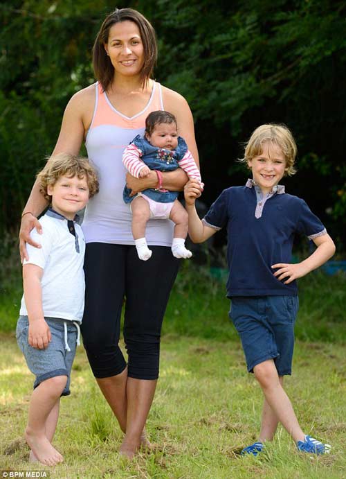 Ảnh bụng phệ của mẹ sau sinh quot;lan truyền nhanh như virusquot; - 4