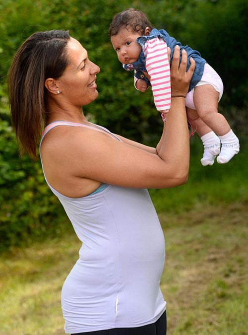 Ảnh bụng phệ của mẹ sau sinh quot;lan truyền nhanh như virusquot; - 5