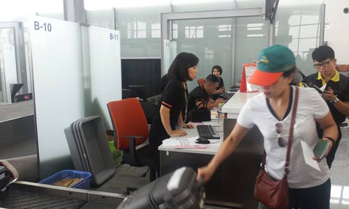 Khi bị rạch, mất hành lý ở sân bay, bạn cần làm gì, gặp ai? - 1