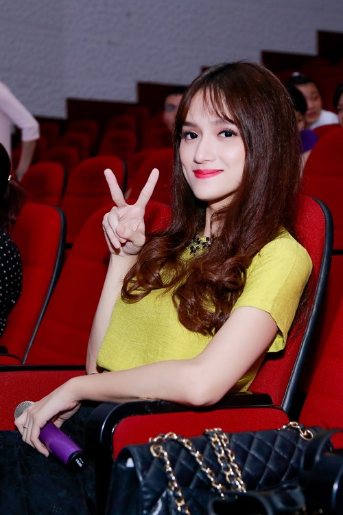 Hương Giang Idol kín đáo vẫn hút mọi ánh nhìn - 4