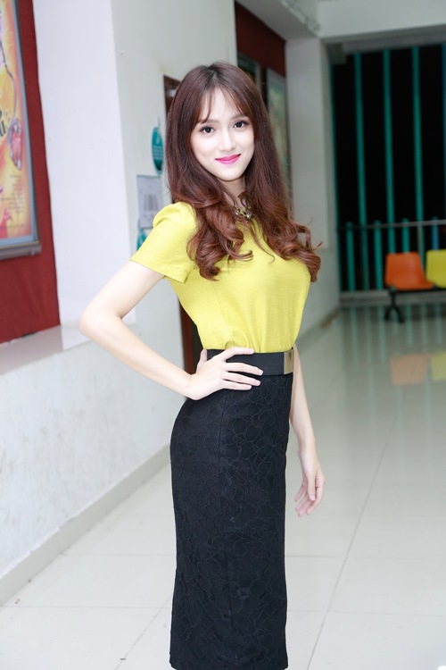 Hương Giang Idol kín đáo vẫn hút mọi ánh nhìn - 6
