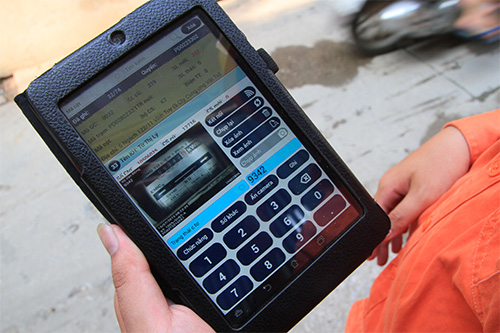 Xem EVN Hà Nội ghi số điện bằng gậy chụp ảnh - 9