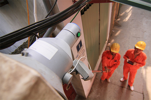 Xem EVN Hà Nội ghi số điện bằng gậy chụp ảnh - 1