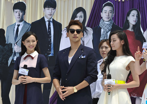 Bi Rain được khen vì cử chỉ lịch sự bên Đường Yên - 2