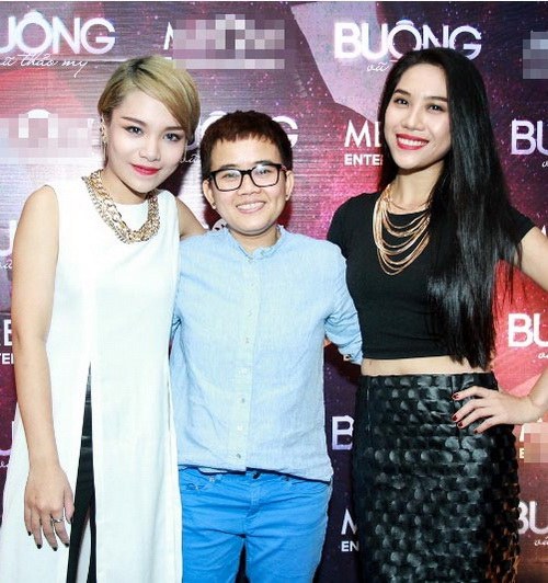 quot;Bạn gái tin đồnquot; của Sơn Tùng gợi cảm mừng Vũ Thảo My - 12