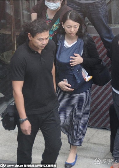 Trương Hinh Dư diện váy ngắn cũn cỡn - 9