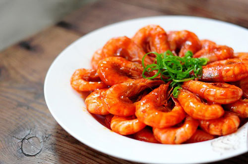 Những người nên hạn chế ăn tôm - 2