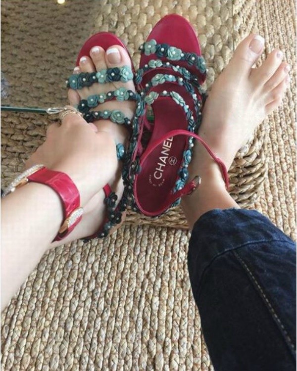 Quách Ngọc Ngoan từng bước hé lộ về bạn gái đại gia bí ẩn - 1
