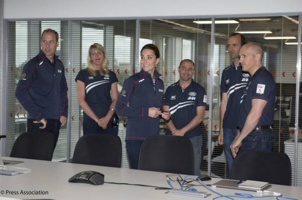 Công nương Kate trẻ đẹp hơn hậu sinh tiểu Công chúa - 5