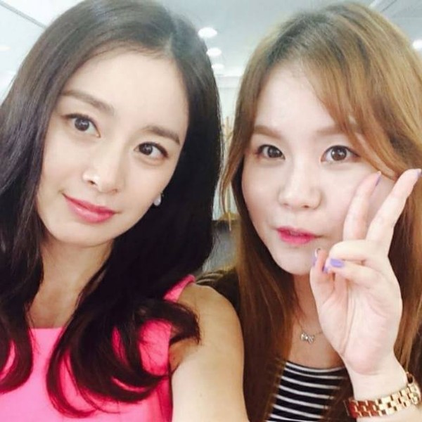 Kim Ha Neul lộ mặt tròn trịa vì tăng cân - 17