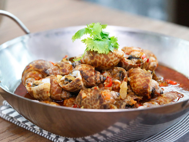 Ốc xào cay ăn ngay ngày mát! - 12