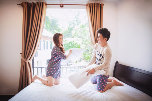 Chuyện tình lãng mạn như phim của cặp đôi yêu 382 ngày - 12