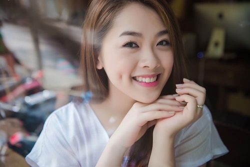 Hot girl Vietnam Idol 2015 khoe vẻ quyến rũ trong MV mới - 2