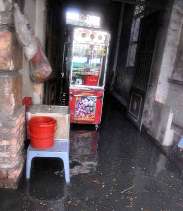 Chùm ảnh: quot;Rẽ sóngquot; về nhà trên đường phố TPHCM - 8