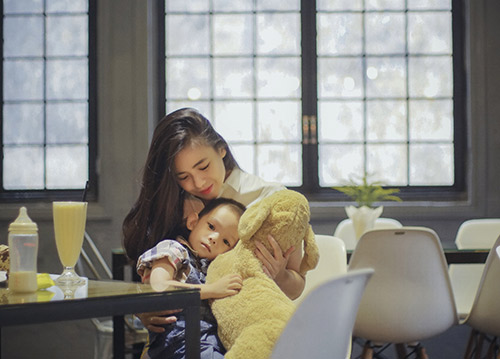 Ảo Ngọc, bà mẹ xinh đẹp coi chăm con như chăm quot;Câyquot; - 8