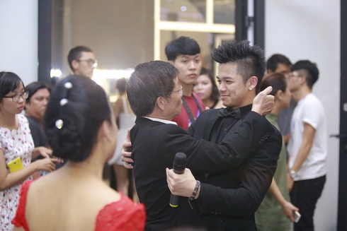 Vợ Thanh Bùi quot;giấu bụngquot; sau thông tin mang bầu 5 tháng - 8