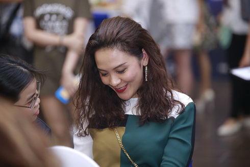 Vợ Thanh Bùi quot;giấu bụngquot; sau thông tin mang bầu 5 tháng - 2