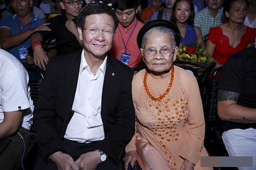 Mẹ Trọng Hiếu tin tưởng tuyệt đối vào độ quot;chuẩn manquot; của con - 3