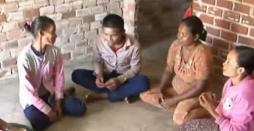 Xót xa cảnh những nữ sinh cấp 2 bỏ học lấy chồng - 2