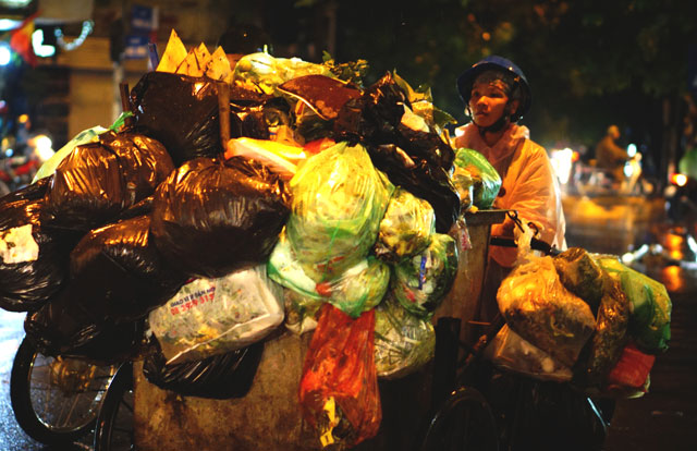 Hà Nội những đêm mưa tháng 8 - 7