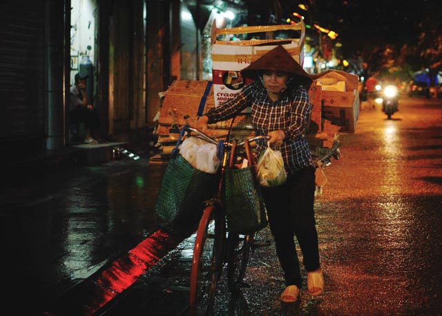 Hà Nội những đêm mưa tháng 8 - 6