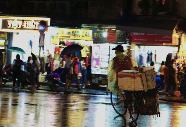 Hà Nội những đêm mưa tháng 8 - 11