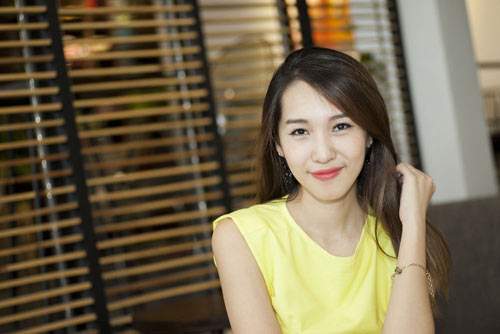 Ca sĩ Emily gây bất ngờ khi quyết định Nam tiến - 5