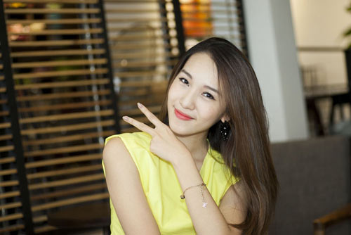 Ca sĩ Emily gây bất ngờ khi quyết định Nam tiến - 6