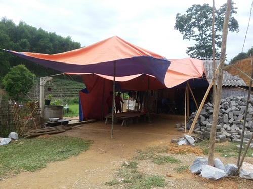 Nghi phạm đánh 2 cháu thương vong đã chết trong rừng - 1