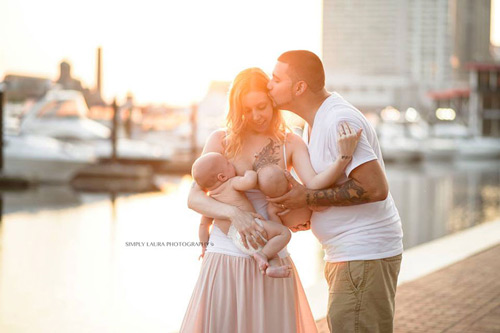 Thêm những bức ảnh mẹ ngực trần cho con bú tuyệt đẹp - 12