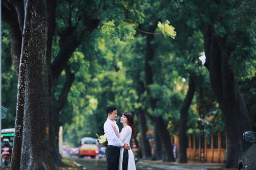 Đẹp say lòng bộ ảnh cưới mùa mưa bão - 14