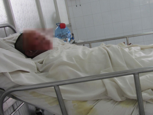 Người vợ bỏng nặng vì cứu chồng tự thiêu vẫn nguy kịch - 1