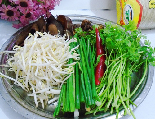 Bữa sáng ngon miệng với miến chả tôm thịt - 5