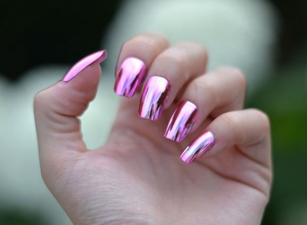 Nail tráng gương: Xu hướng mới, độc, lạ trong giới trẻ - 2