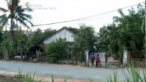 Đối lập nhà sang, kẻ khó tại miền quê Nam Trung Bộ - 2