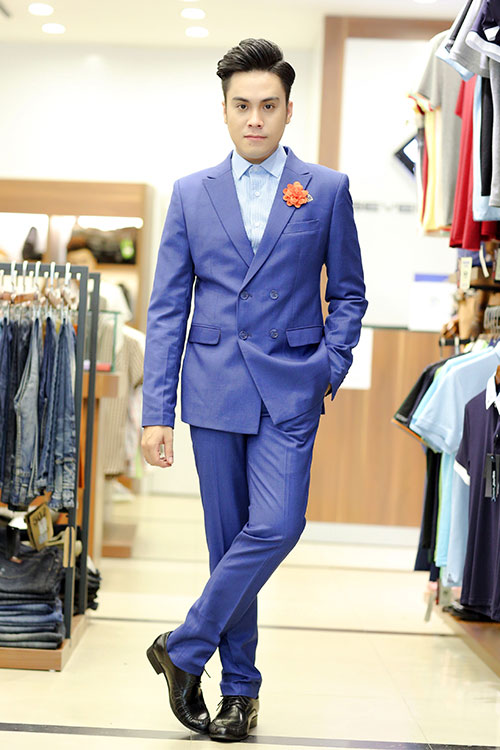 Siêu mẫu Hạ Vy ân cần chăm sóc MC Thái Dũng - 9