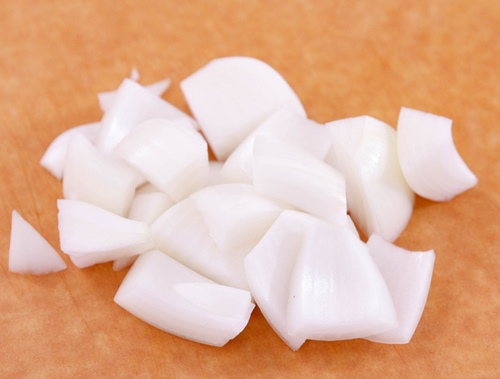 Đơn giản với cách làm gà om cay - 2