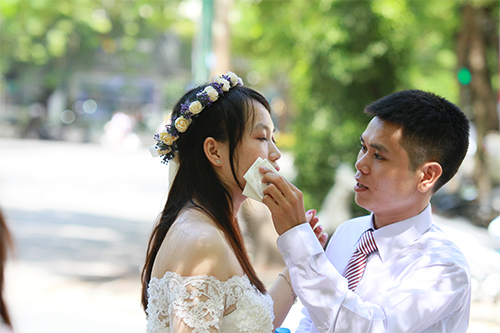 Cận cảnh màn chạy tập thể của 100 cô dâu chú rể - 14
