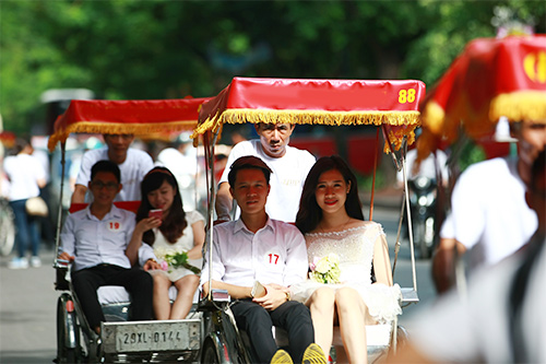 Mãn nhãn với màn rước dâu tập thể - 2
