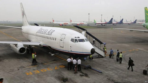 Máy bay Indonesia chở 54 người mất tích - 2
