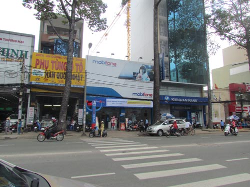 Hoài Linh trở thành quot;Thần Tàiquot; của MobiFone - 1