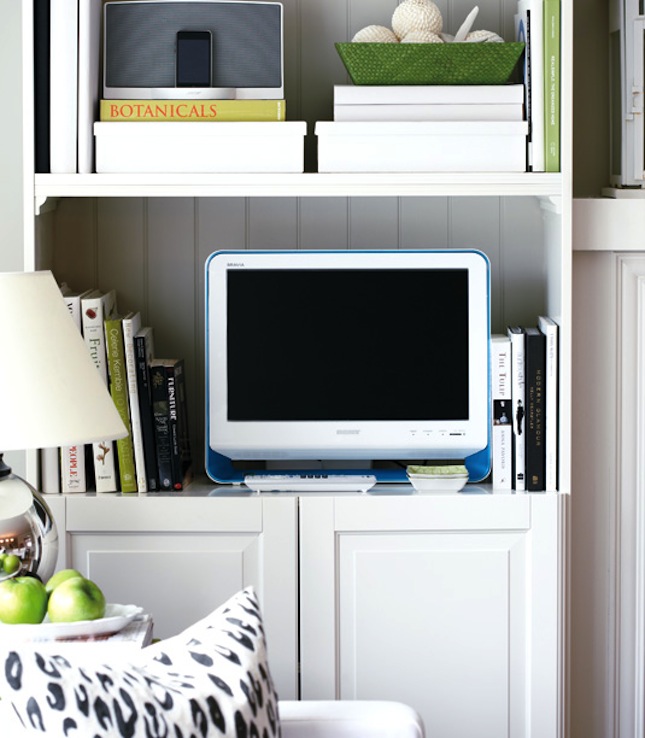 6 mẹo bày TV cho nhà nhỏ chẳng thêm chật chội - 2