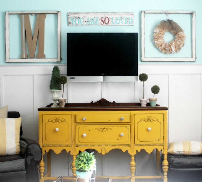 6 mẹo bày TV cho nhà nhỏ chẳng thêm chật chội - 7