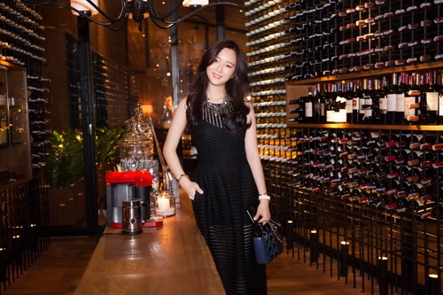 Con gái Giáng My đẹp khiến quot;hoa ghen, liễu hờnquot; - 2