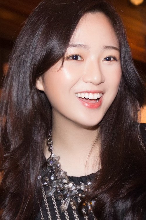 Con gái Giáng My đẹp khiến quot;hoa ghen, liễu hờnquot; - 4